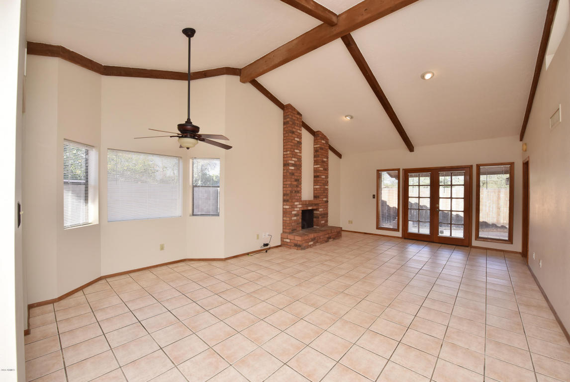 846 E Roberts Rd, Phoenix, AZ 85022 photo 14