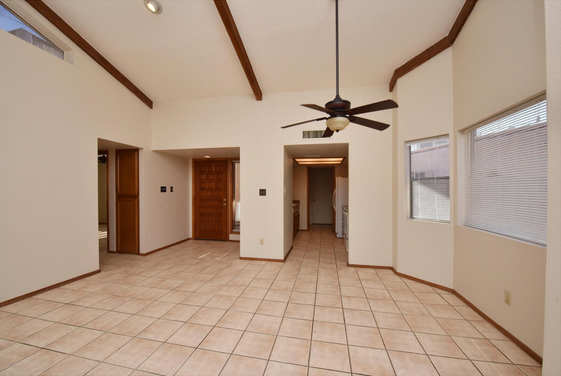 846 E Roberts Rd, Phoenix, AZ 85022 photo 16