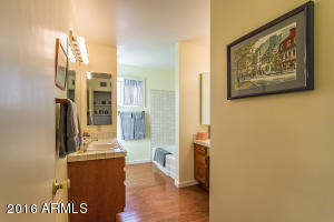 438 E Lamar Rd, Phoenix, AZ 85012 photo 18