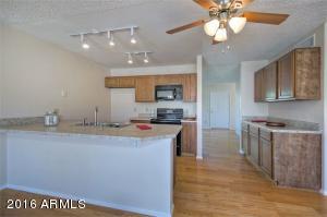 1905 E Sandra Ter, Phoenix, AZ 85022 photo 7