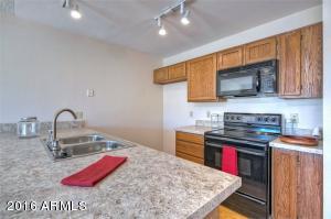 1905 E Sandra Ter, Phoenix, AZ 85022 photo 6
