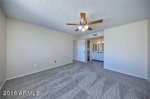 1905 E Sandra Ter, Phoenix, AZ 85022 photo 12