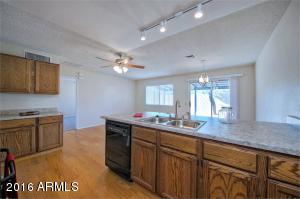 1905 E Sandra Ter, Phoenix, AZ 85022 photo 8