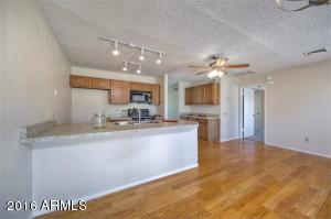1905 E Sandra Ter, Phoenix, AZ 85022 photo 9