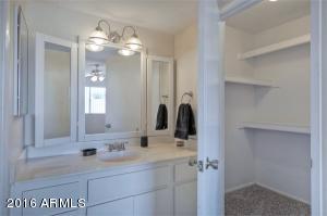 1905 E Sandra Ter, Phoenix, AZ 85022 photo 14