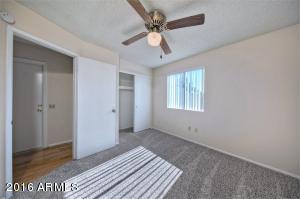 1905 E Sandra Ter, Phoenix, AZ 85022 photo 16