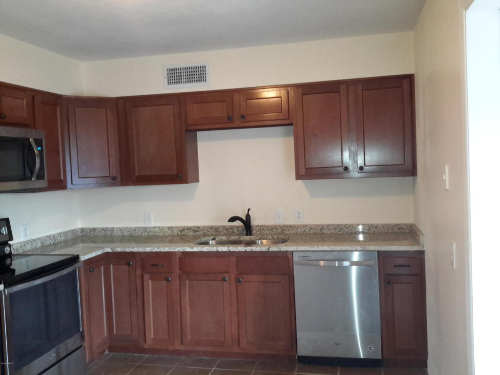 3219 E Sheridan St, Phoenix, AZ 85008 photo 7