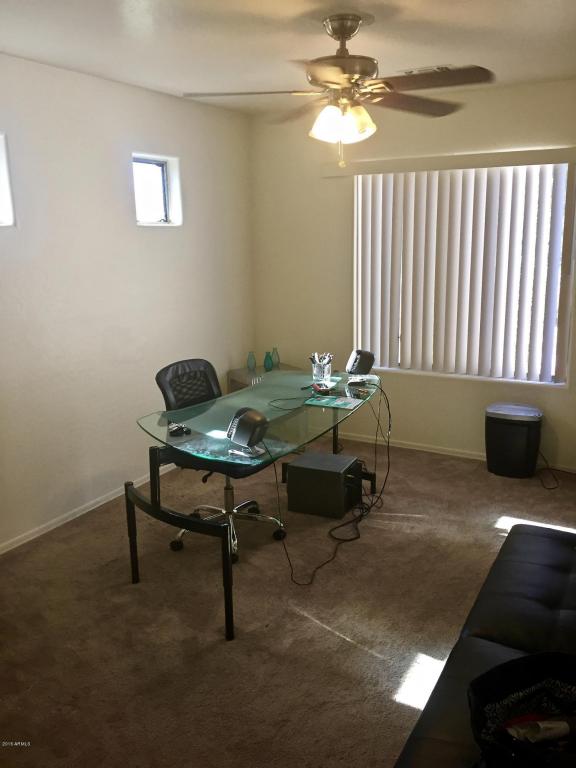 2011 S 81st Dr, Phoenix, AZ 85043 photo 5