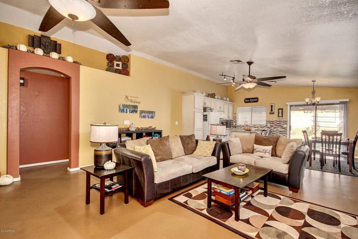 8924 E Bramble Ave, Mesa, AZ 85208 photo 2