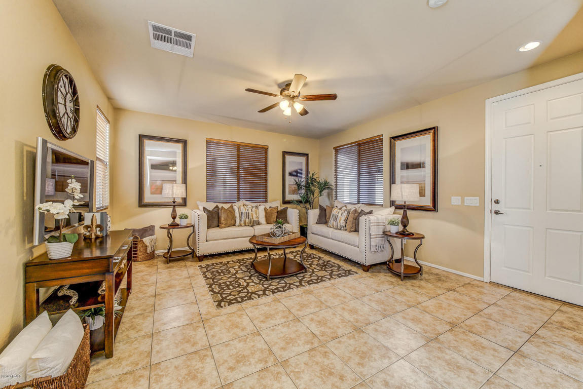 3859 E Santa Fe Ln, Gilbert, AZ 85297 photo 4