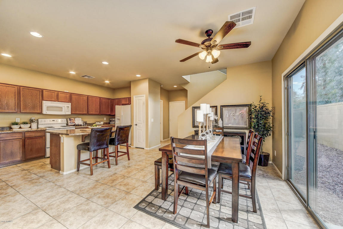 3859 E Santa Fe Ln, Gilbert, AZ 85297 photo 3