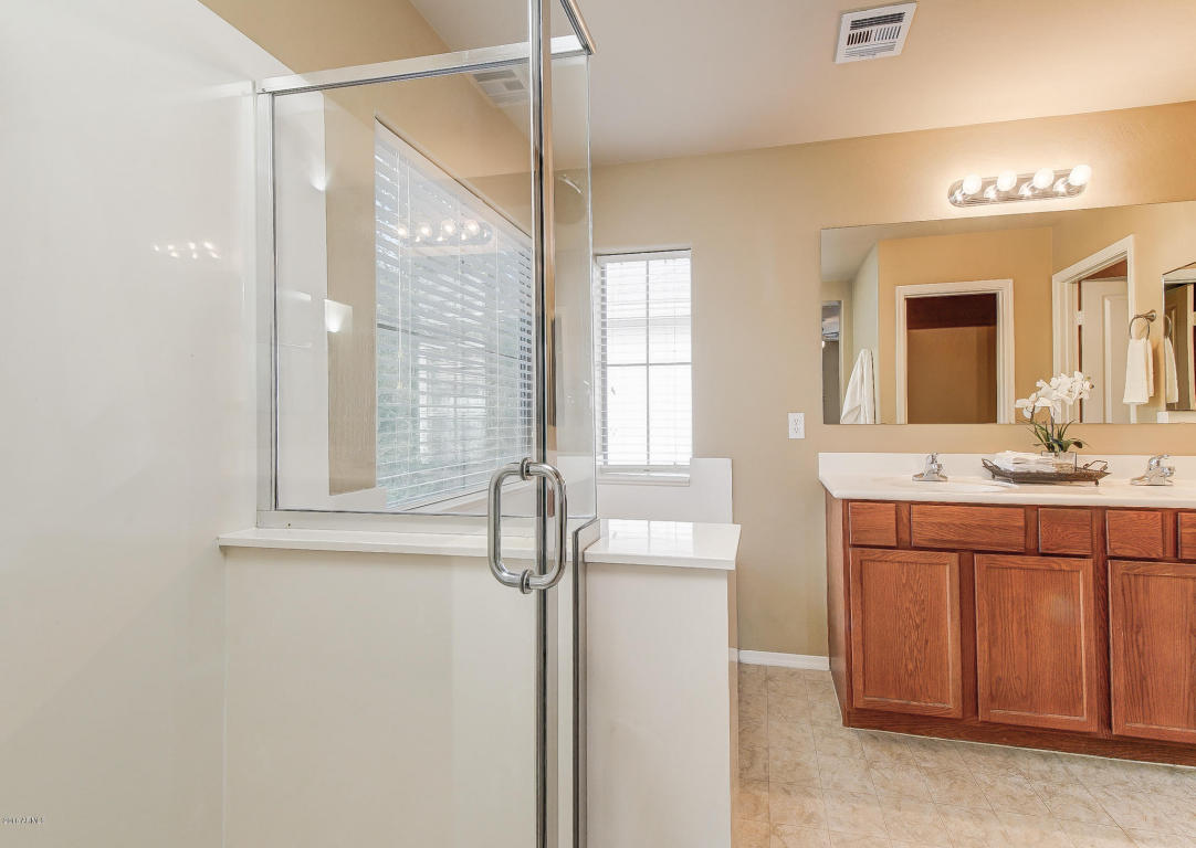3859 E Santa Fe Ln, Gilbert, AZ 85297 photo 15