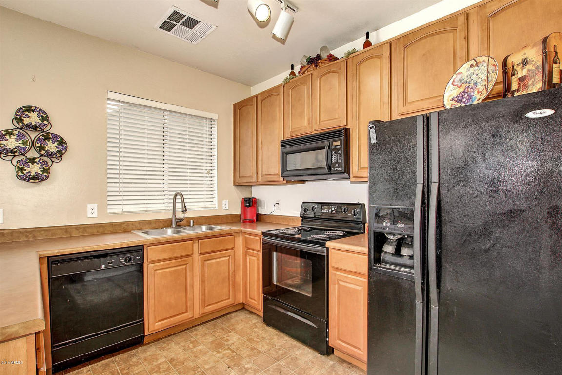 7017 S 41st Dr, Phoenix, AZ 85041 photo 14