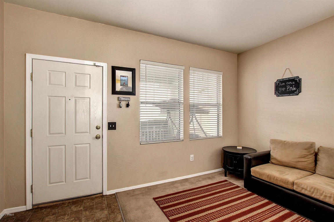 7017 S 41st Dr, Phoenix, AZ 85041 photo 5