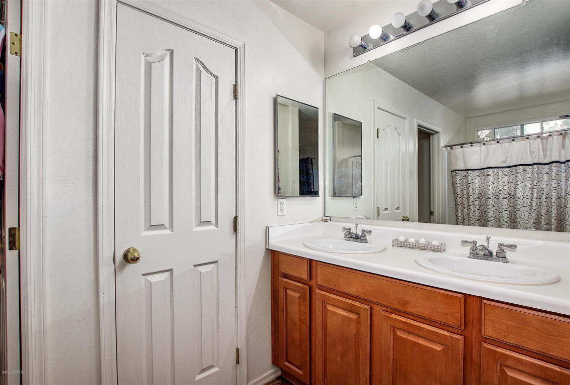 7017 S 41st Dr, Phoenix, AZ 85041 photo 29