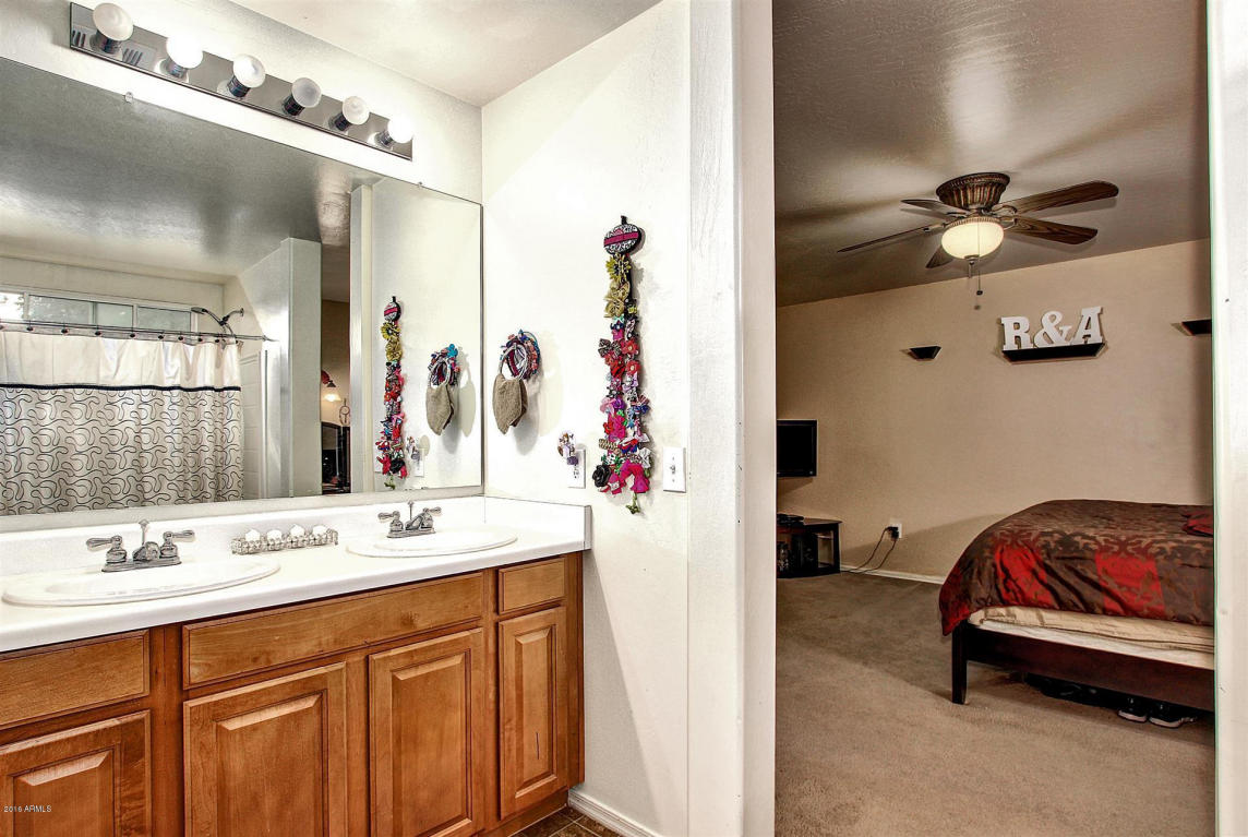 7017 S 41st Dr, Phoenix, AZ 85041 photo 31