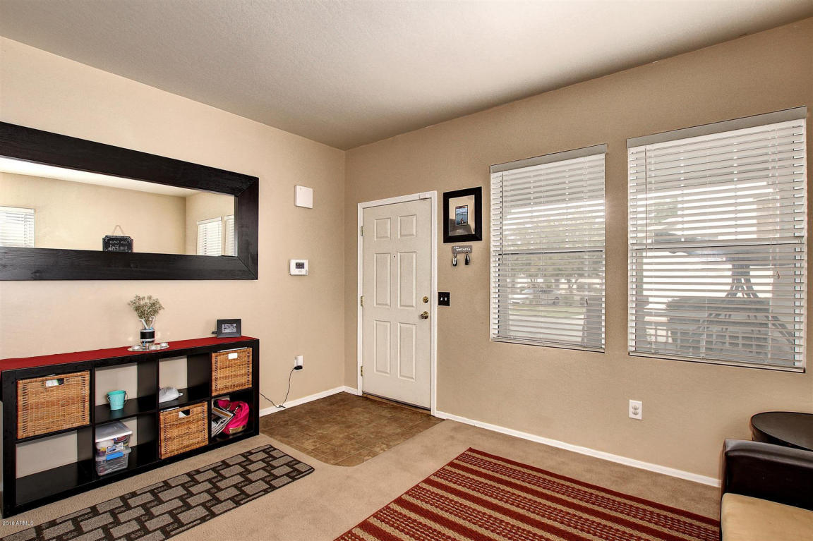 7017 S 41st Dr, Phoenix, AZ 85041 photo 8