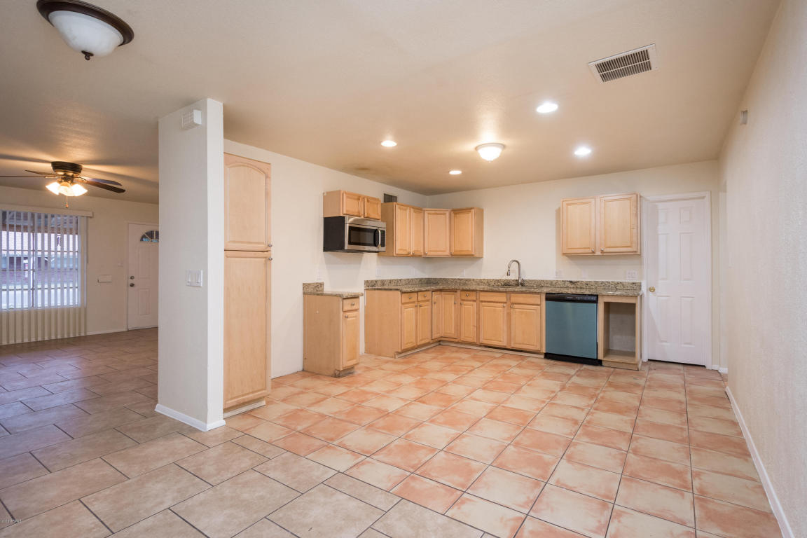 3945 W Cavalier Dr, Phoenix, AZ 85019 photo 4