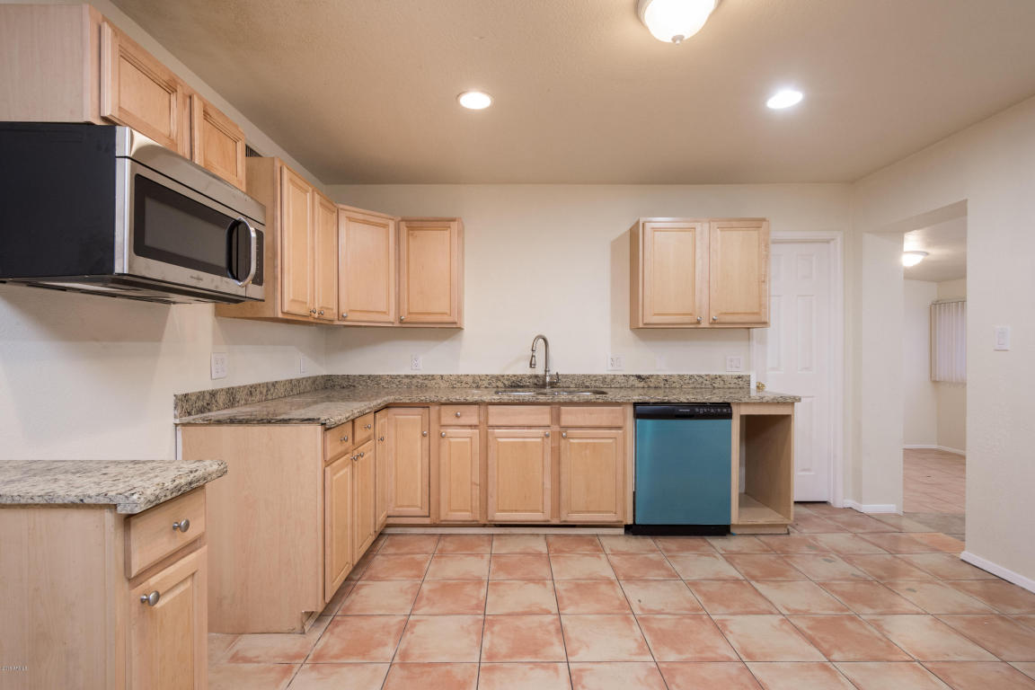 3945 W Cavalier Dr, Phoenix, AZ 85019 photo 8