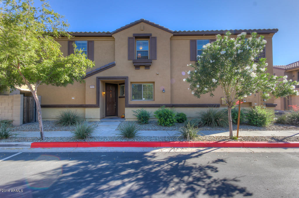 2944 E Darrow St, Phoenix, AZ 85042 photo 1