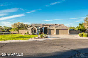 1760 E Silver Creek Ct, Gilbert, AZ 85296 photo 1