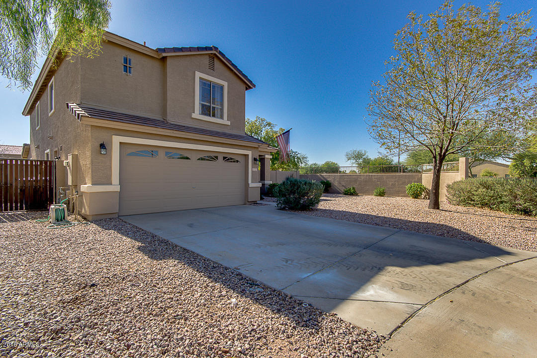 3223 E Woodside Way, Gilbert, AZ 85297 photo 2