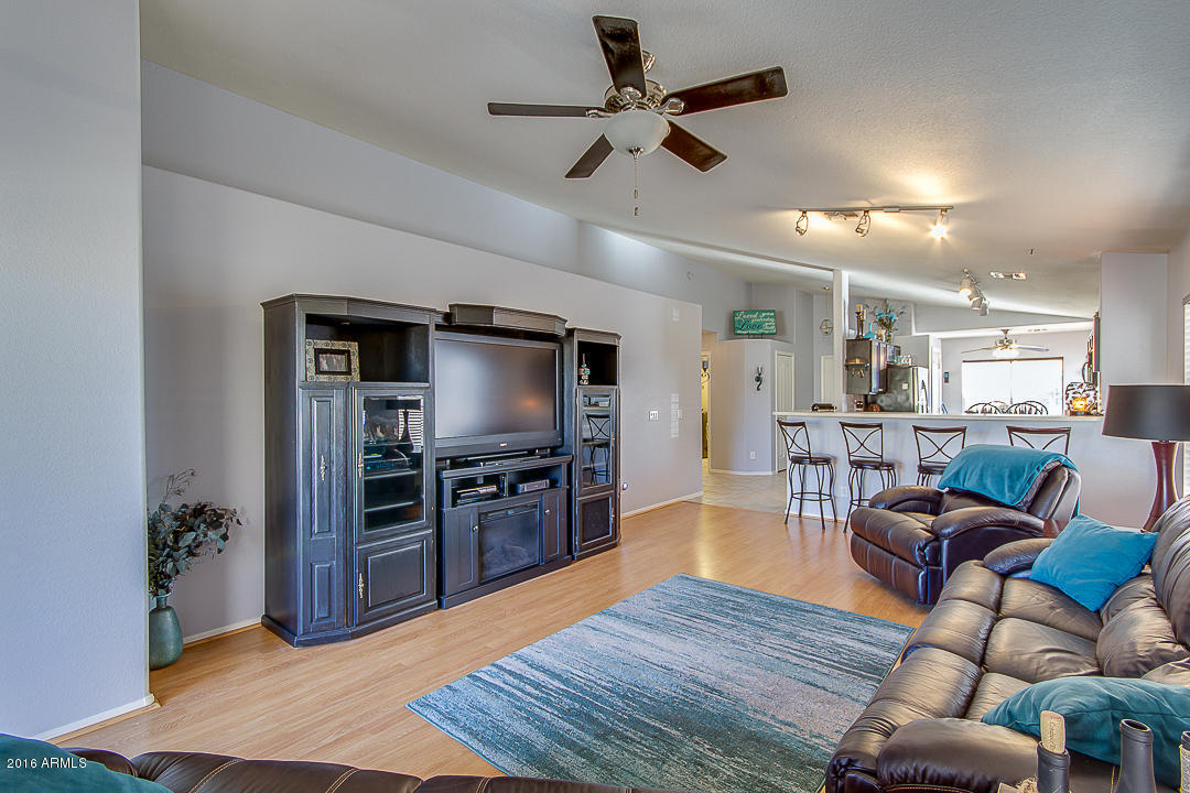 9726 E Knowles Ave, Mesa, AZ 85209 photo 5