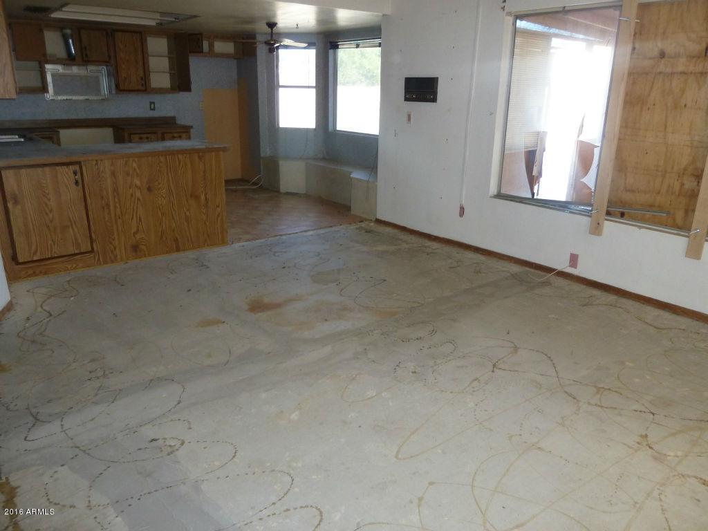 4127 N 79th Dr, Phoenix, AZ 85033 photo 12