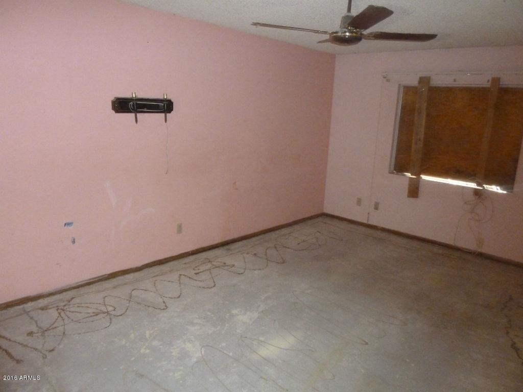 4127 N 79th Dr, Phoenix, AZ 85033 photo 4