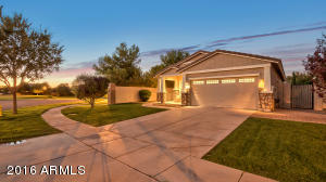 4218 E Cotton Ct, Gilbert, AZ 85234 photo 3