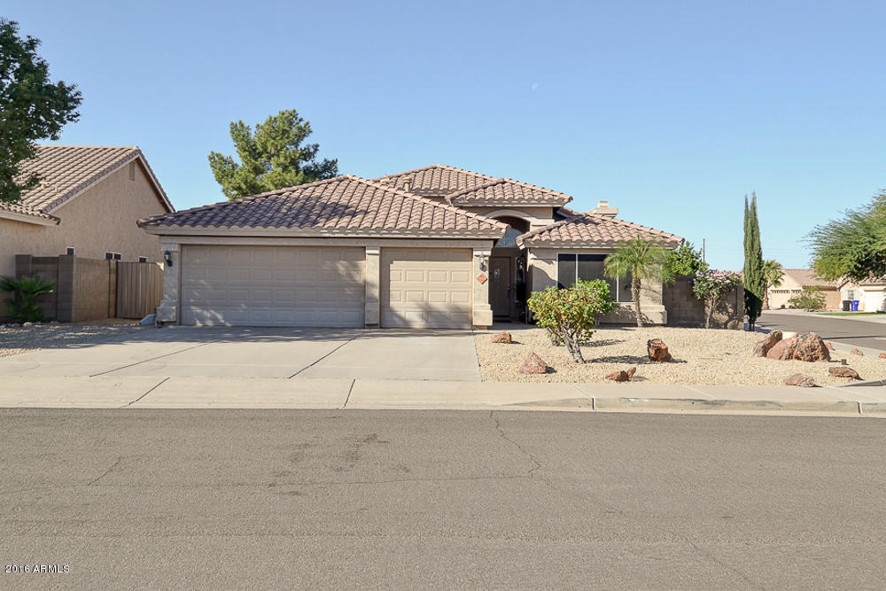 866 N Abilene Dr, Gilbert, AZ 85233 photo 3
