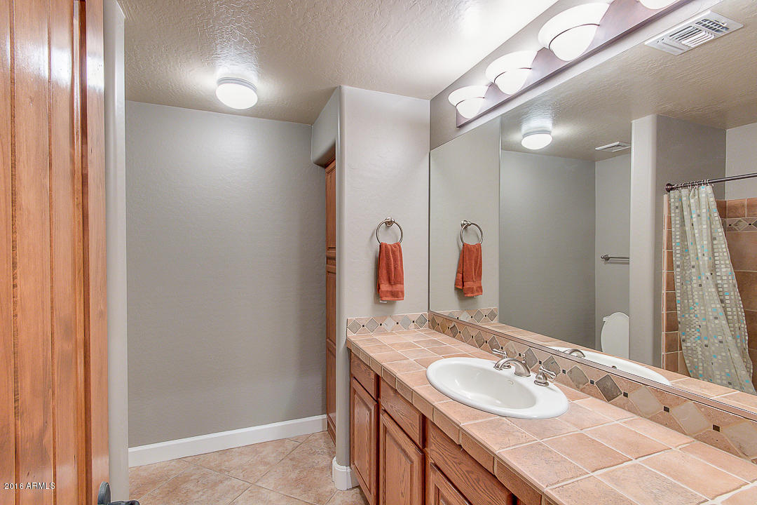 4565 E Timberline Ct, Gilbert, AZ 85297 photo 10
