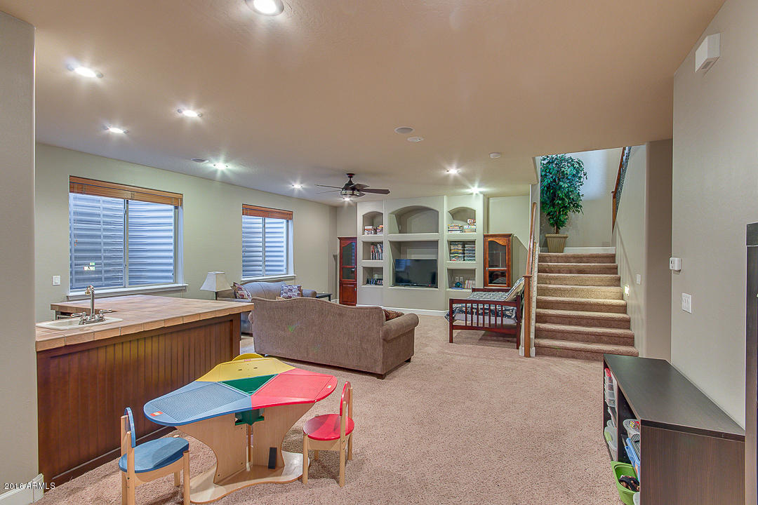 4565 E Timberline Ct, Gilbert, AZ 85297 photo 9