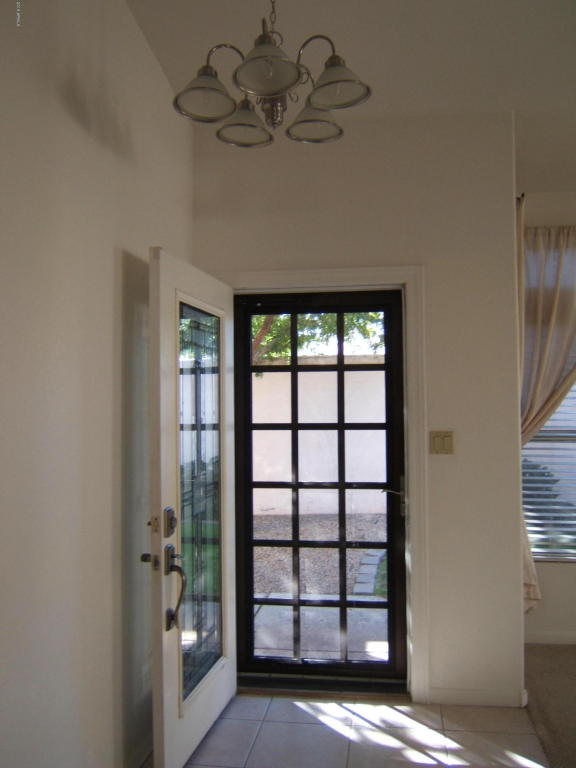 1534 E Beacon Dr, Gilbert, AZ 85234 photo 3