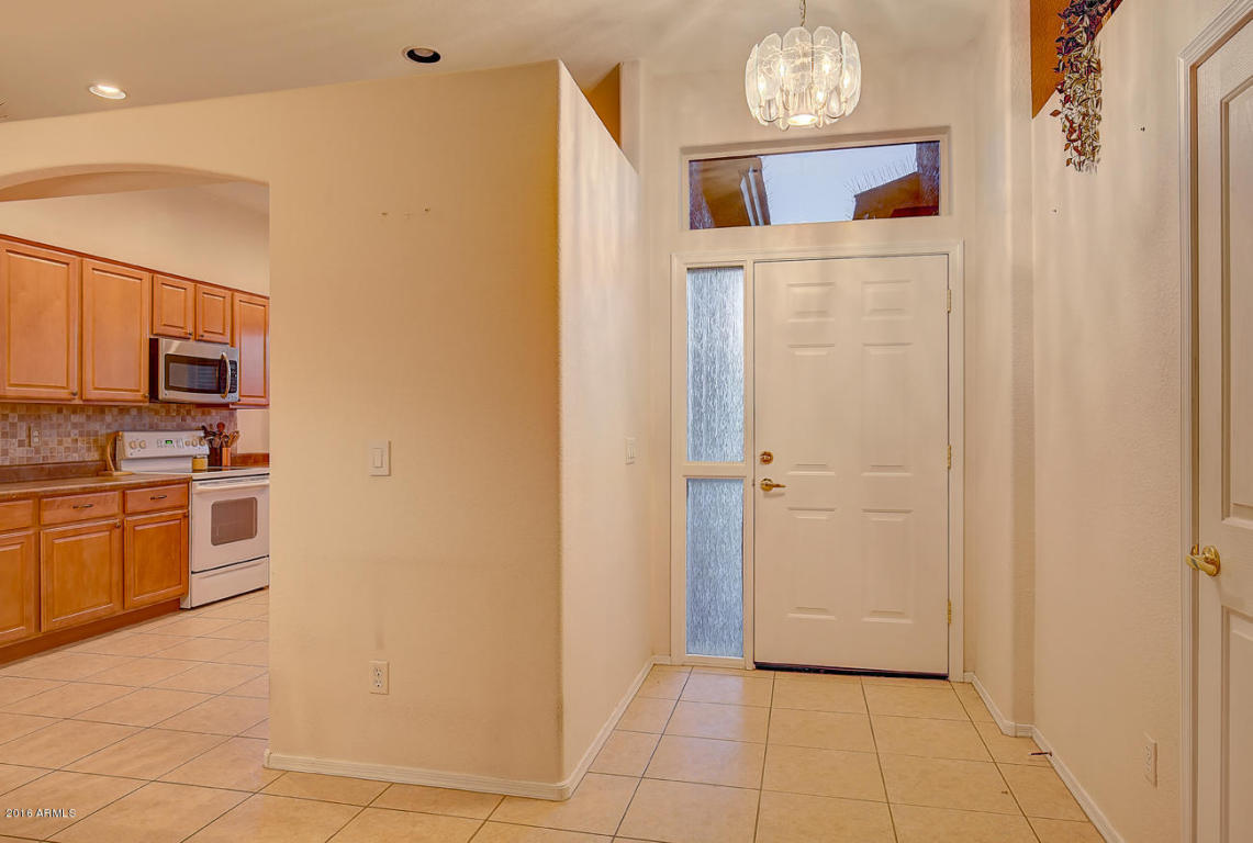 516 E Lydia Ln, Phoenix, AZ 85042 photo 3