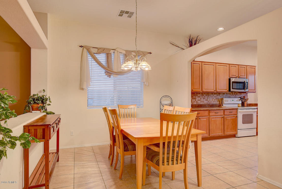 516 E Lydia Ln, Phoenix, AZ 85042 photo 4