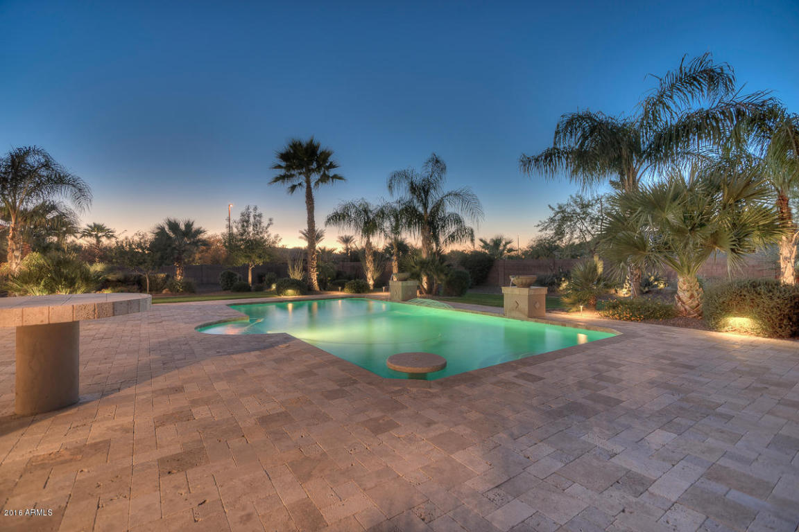 4554 E Breeze Ct, Gilbert, AZ 85298 photo 3