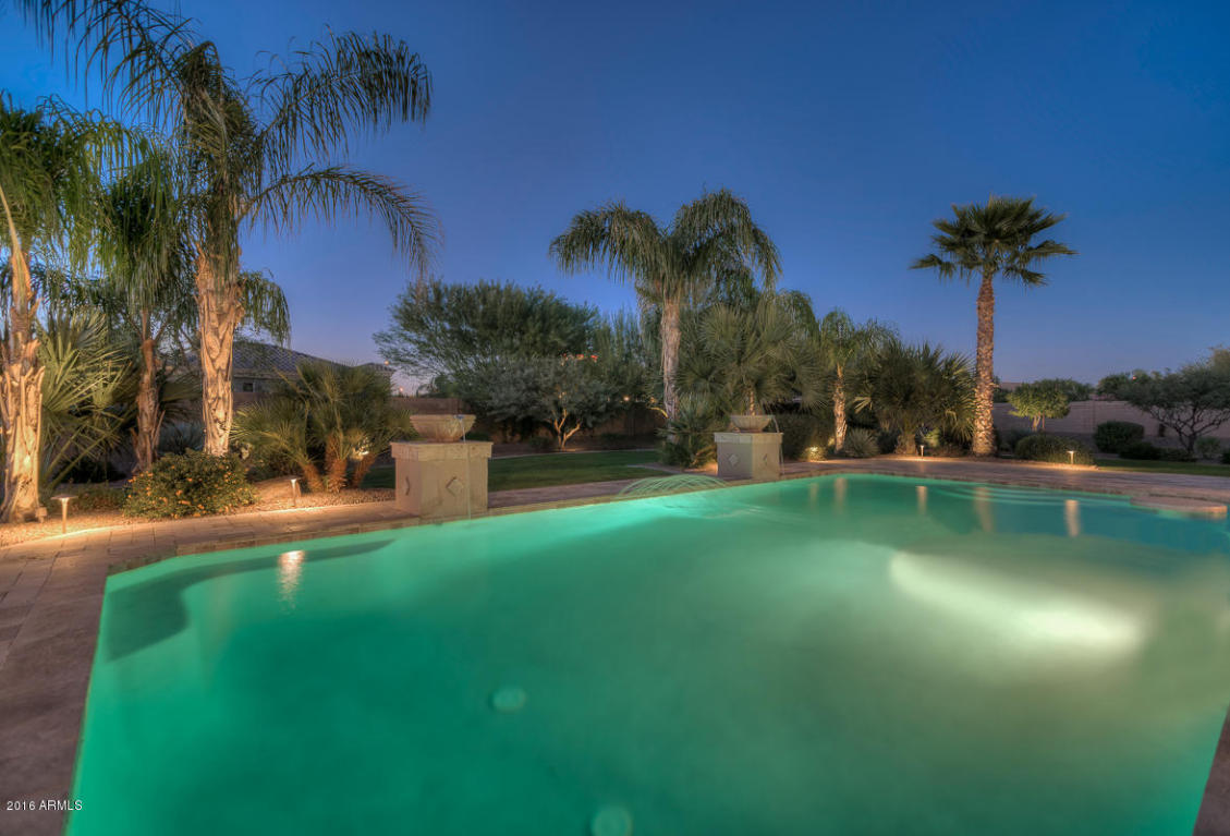 4554 E Breeze Ct, Gilbert, AZ 85298 photo 2