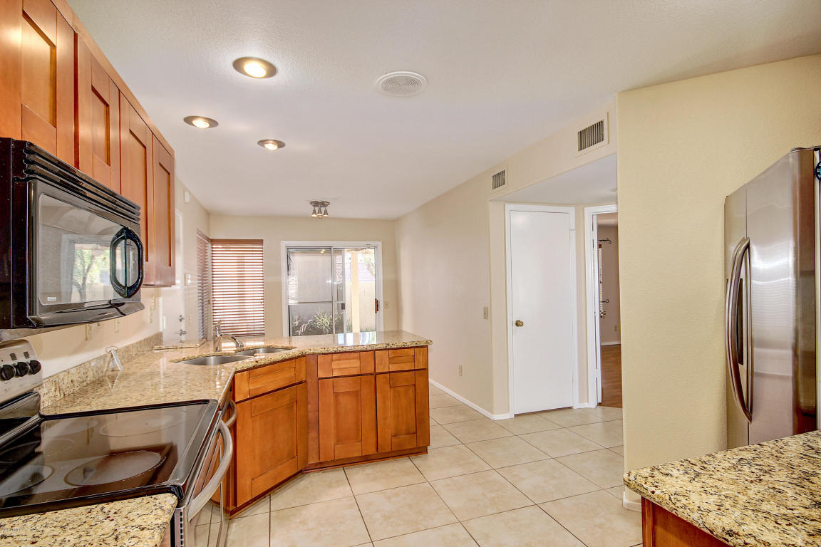 3805 E Kent Dr, Phoenix, AZ 85044 photo 4