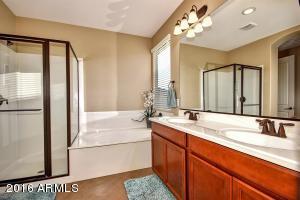 3812 E Sabra Ln, Gilbert, AZ 85296 photo 17