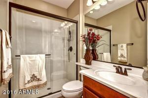 3812 E Sabra Ln, Gilbert, AZ 85296 photo 11