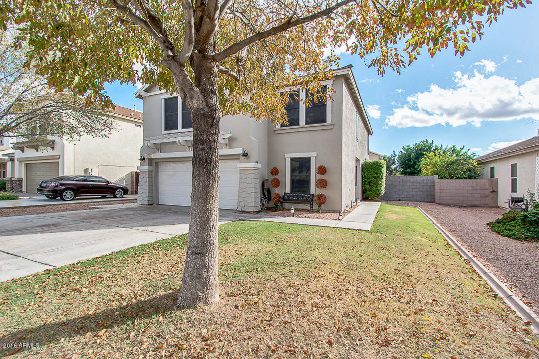 2507 W Hawks Eye Ave, Apache Junction, AZ 85120 photo 2