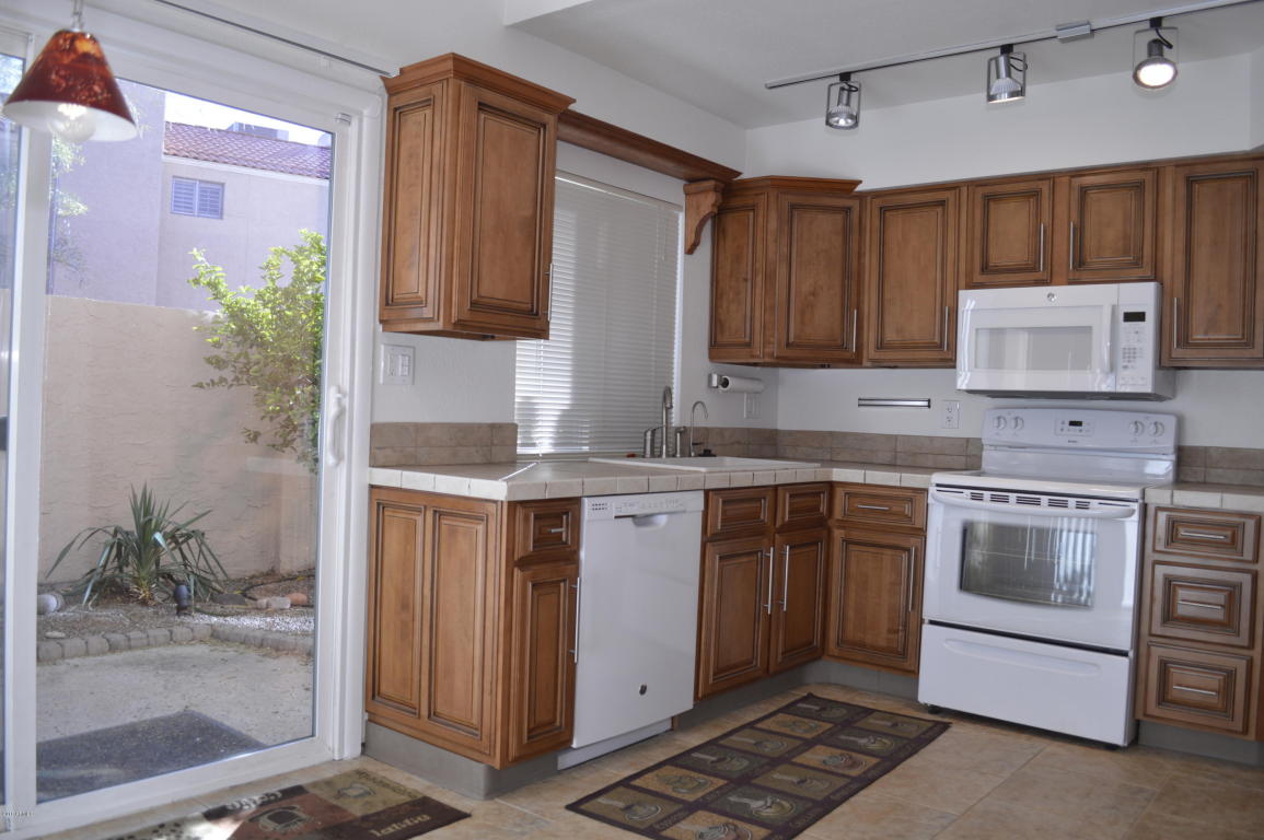 5815 N 8th Pl, Phoenix, AZ 85014 photo 2
