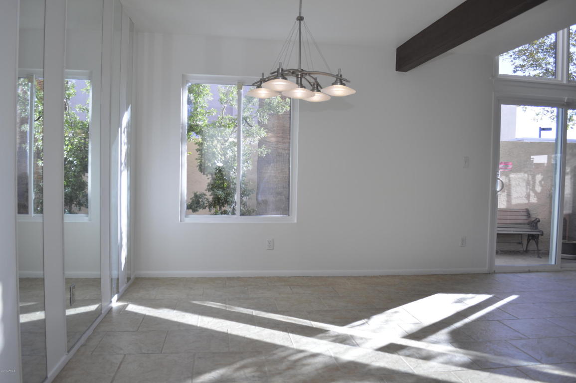 5815 N 8th Pl, Phoenix, AZ 85014 photo 7