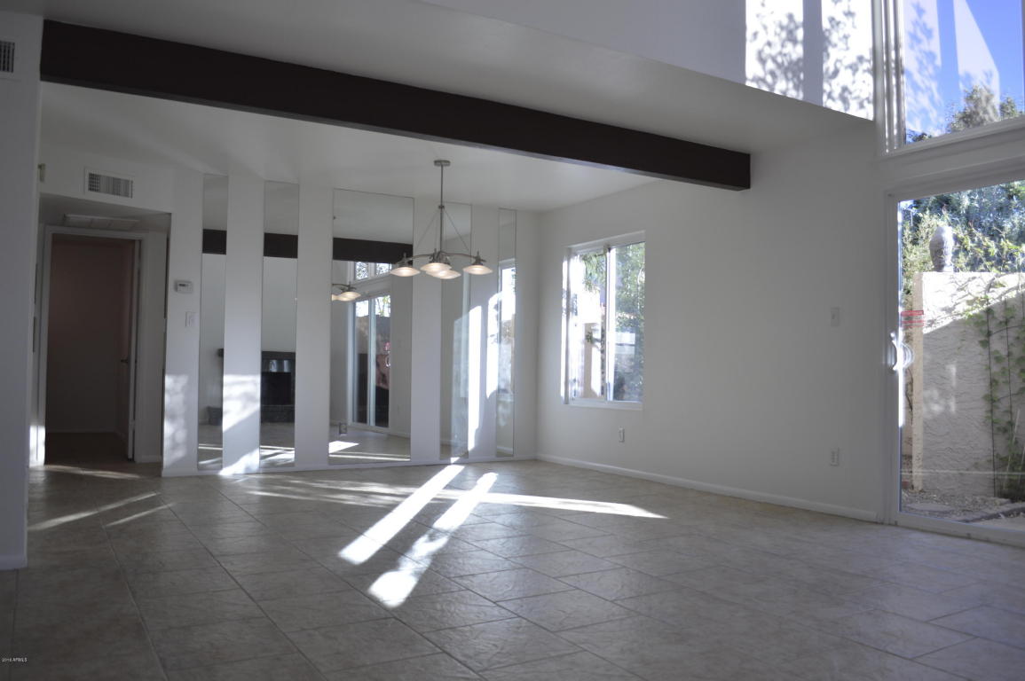 5815 N 8th Pl, Phoenix, AZ 85014 photo 6