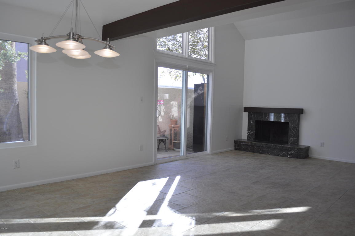 5815 N 8th Pl, Phoenix, AZ 85014 photo 8