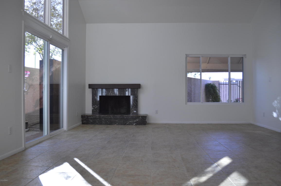 5815 N 8th Pl, Phoenix, AZ 85014 photo 9