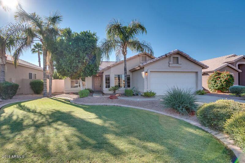 281 W Windsor Dr, Gilbert, AZ 85233 photo 1