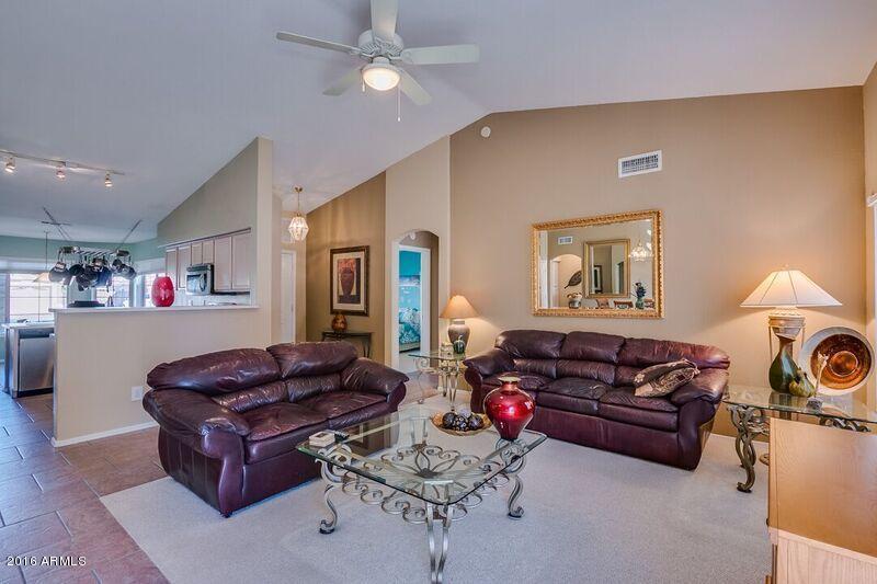 281 W Windsor Dr, Gilbert, AZ 85233 photo 2