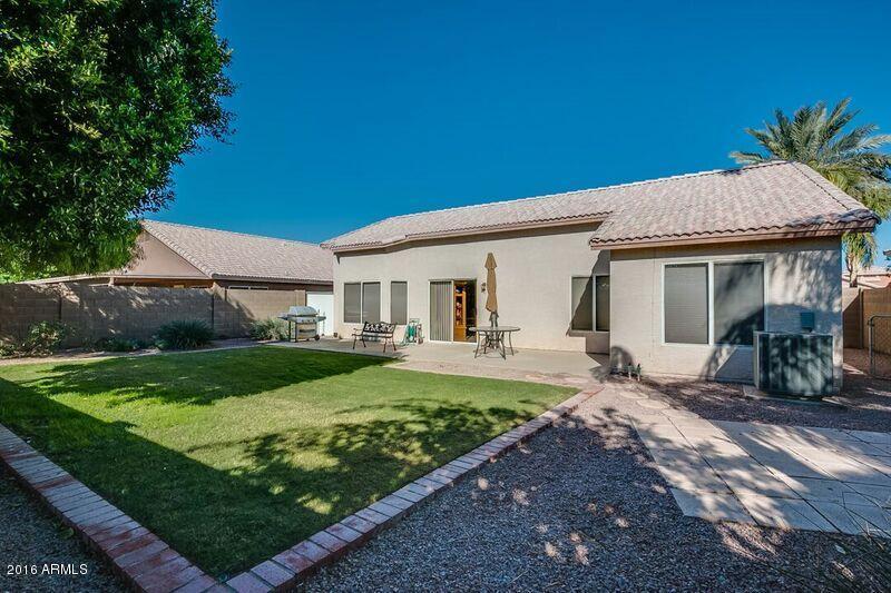 281 W Windsor Dr, Gilbert, AZ 85233 photo 14